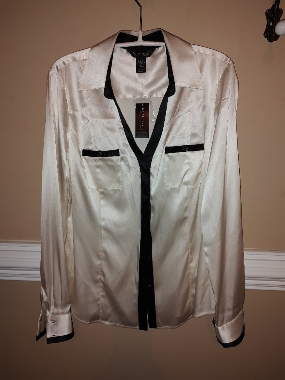 WHITE HOUSE BLACK MARKET BLOUSE L/S BUTTON FRONT IVORY/BLACK SILK NWT SIZE 6